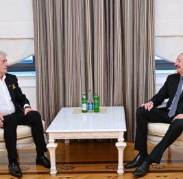 
Президент Ильхам Алиев встретился с бывшим Президентом Украины Виктором Ющенко
