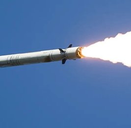 
Россия нанесла ракетный удар по Печенегам: погибли 10 человек