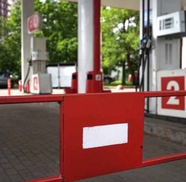 Бензин и дизель исчезают с российских заправок