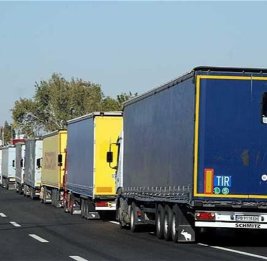 На азербайджано-грузинской границе принимаются меры для устранения скопления грузовиков