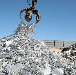 
В Кыргызстане еще на полгода запретят вывоз лома черных металлов