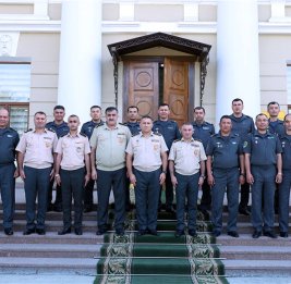 Между представителями министерств обороны Азербайджана и Узбекистана состоялась рабочая встреча по обмену опытом