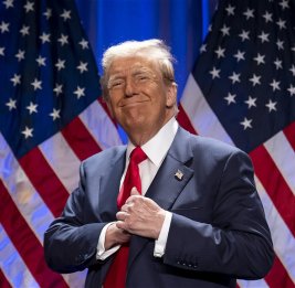 Трамп хочет назвать своим именем авианосец