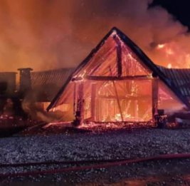 
В Румынии в результате пожара в жилом комплексе один человек погиб, один ранен
