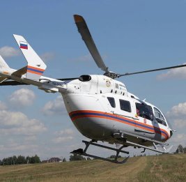 
Вертолет МЧС РФ совершил жесткую посадку в реку в Сочи
