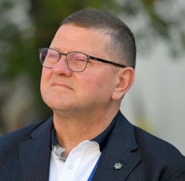 
Залужный: Украина сейчас не может освободить все территории, а Россия пока не проиграла