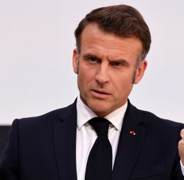 Макрон предложил ударить по России санкциями с обратным эффектом