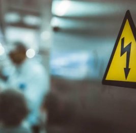 
В Баку 19-летнего юношу убило током