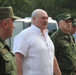 Лукашенко объявил внезапную проверку боеготовности армии