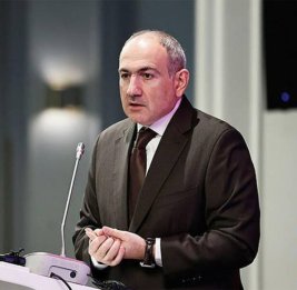 Москва раскритиковала Пашиняна: &laquo;Сначала заявка, потом - референдум&raquo;

