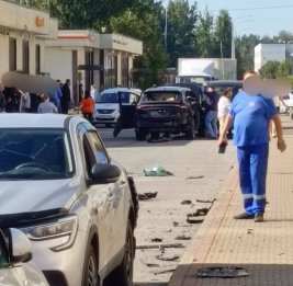 
Взорвали автомобиль в Петербурге: кто был за рулем?
