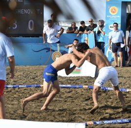 Азербайджанские пляжные борцы завоевали восемь медалей на чемпионате мира