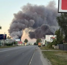 Новые удары по Украине: есть погибший и пострадавшие, горят склады и гипермаркет