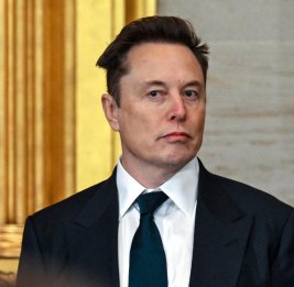 Маск обвинил в краже руководство OpenAI