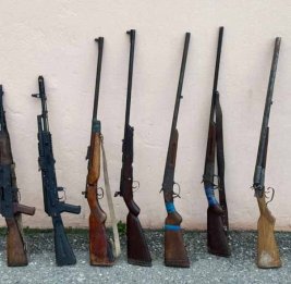 Полиция Азербайджана за сутки изъяла оружие и 1,3 кг наркотических веществ