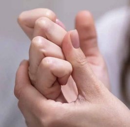 Опасна ли привычка щелкать пальцами? - Разъяснение врача-травматолога