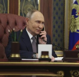 Путин по телефону поздравил Лукашенко с днем рождения