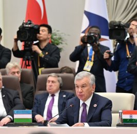 Шавкат Мирзиёев предложил создать Совет по интеграции железных дорог стран ШОС