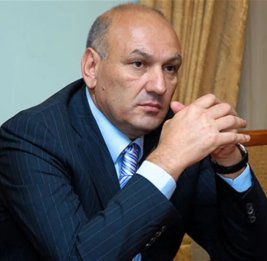 Экс-министра финансов Армении задержали по обвинению во взяточничестве