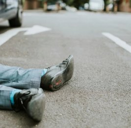 
В Сумгайыте автомобиль насмерть сбил пешехода