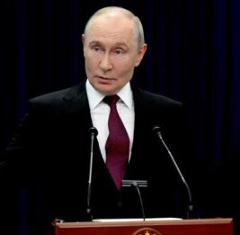 Путин о встрече с тигром: &laquo;Хвостиком машет&hellip;&raquo;