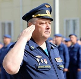 В Саратовской области РФ киллер на мотоцикле расстрелял генерала авиации