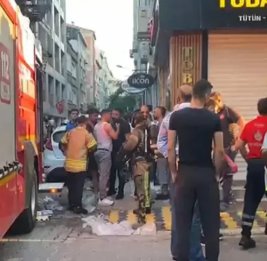 
В Стамбуле в отеле вспыхнул пожар, пострадали 12 человек
