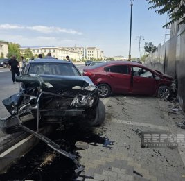 
В Нахчыване два человека пострадали в массовом ДТП