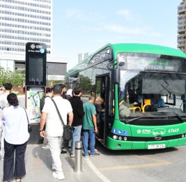 В Баку после разделения линий метро число пассажиров наземного транспорта выросло на 200 тысяч