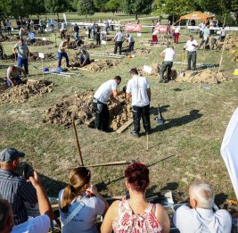 Кто быстрее выкопает могилу: и могильщики тоже соревнуются