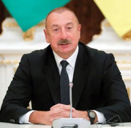 
Президенту Республики Северная МакедонияЕе превосходительству госпоже Гордане Силяновской-Давковой