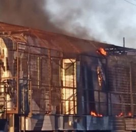 Россия разбомбила телеканал и бьет по пассажирским поездам