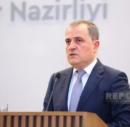 
Джейхун Байрамов пригласил нового генерального секретаря ОИС посетить Азербайджан