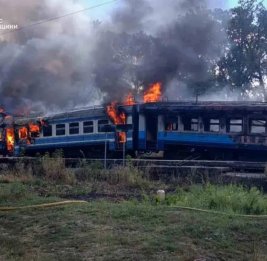 Три пассажирских поезда за один день: Россия продолжает удары по железной дороге Украины
