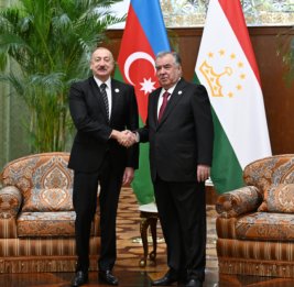 
Президент: Наполнение азербайджано-таджикского братства новым содержанием вызывает удовлетворение