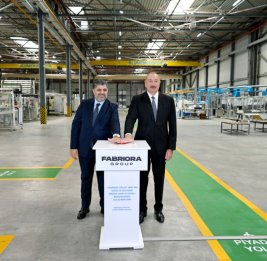
Президент Ильхам Алиев принял участие в открытии предприятия по производству бумажной и гигиенической продукции в Гарадагском районе
