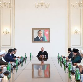 Президент Ильхам Алиев принял участников проходящих в Баку международных конференций