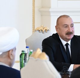 Президент Азербайджана: Мы ни перед кем не преклоняем и не будем преклонять голову