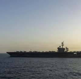 На авианосце ВМС США супругов обвинили в продаже наркотиков