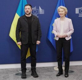 
Евросоюз в пятницу перечислит Украине 3,3 млрд евро