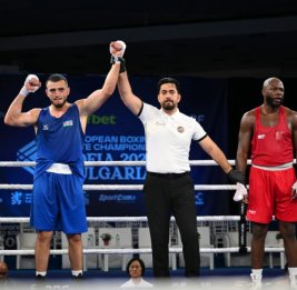 
Два азербайджанских боксера стартовали на чемпионате Европы с победы