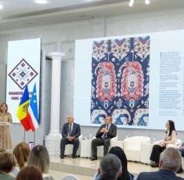
Директор Азербайджанского национального музея ковра выступила на международной научно-практической конференции