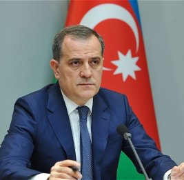 
Джейхун Байрамов отбыл с рабочим визитом в Нью-Йорк