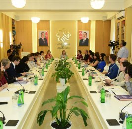 
В Баку рассматриваются пути развития композиторских школ тюркских народов