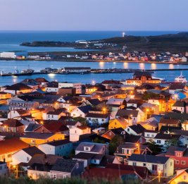 
Французские территории стали &laquo;американскими&raquo;: Макрон недоволен