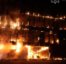 Удар России. Масштабные пожары в Запорожье: горят многоэтажки, вуз, торговый центр, раненые...