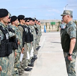 
Закир Гасанов понаблюдал за процессом боевой подготовки военной полиции
