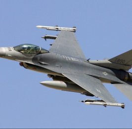 Пилот катапультировался: F-16 разбился на базе США в Германии