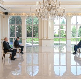 
Президент Ильхам Алиев принял новоназначенного посла Эстонии в Азербайджане