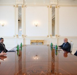 Президент Ильхам Алиев принял председателя и главного исполнительного директора компании Neuberger Berman